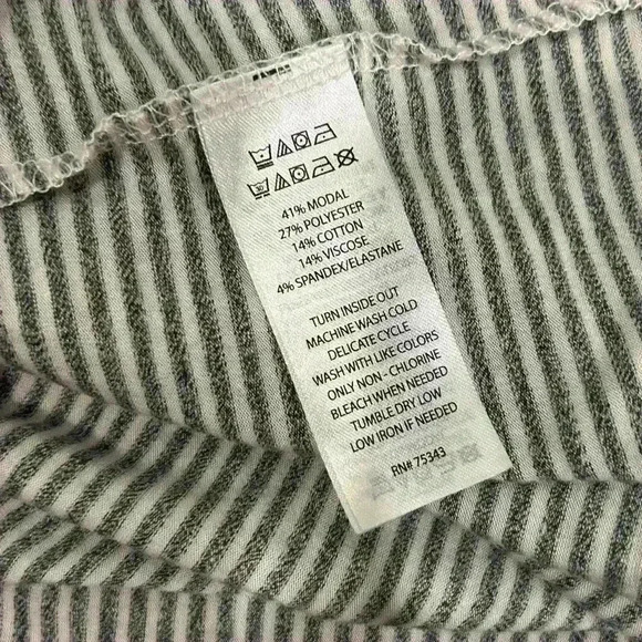 Rachel Zoe Gray White Stripes Short Sleeve Top Keyhole Back Tunic Shirt Size XS - Picture 3 of 7